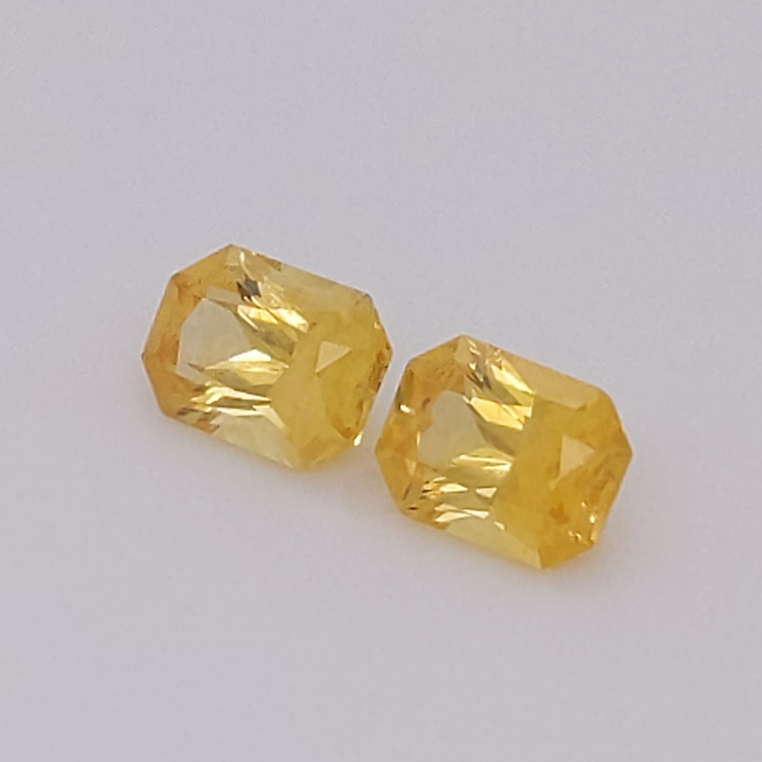 Sri Lanka Yellow Emerald Radiant Cut Sapphire Pair 7x5mm 2.34 ctw 2nd ...