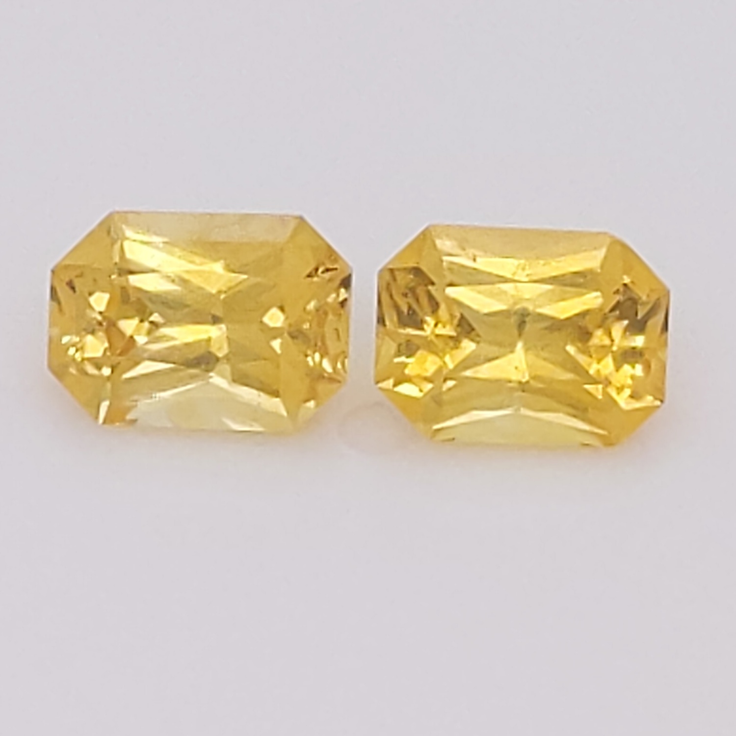 Sri Lanka Yellow Emerald Radiant Cut Sapphire Pair 7x5mm 2.34 ctw 2nd ...