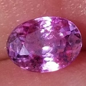 Sri Lanka Pink Oval Sapphire 0.65 carats 5.7x4.2x3.3mm